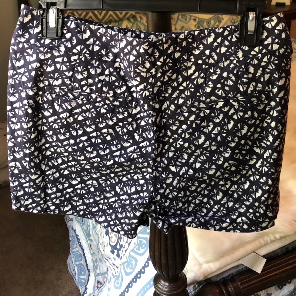 Shorts - Picture 4 of 4